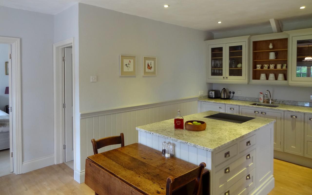 Huxham Farmhouse East Pennard Exterior photo